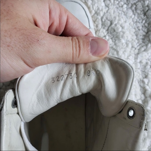 Mens Gucci Sneakers - Picture 6 of 6